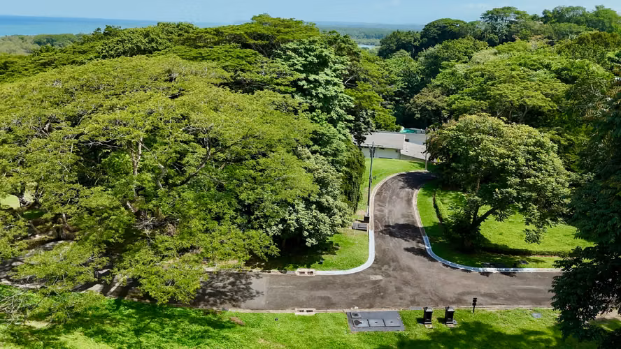 Terreno Espectacular en Nativa, Garabito: Vistas al Mar y Naturaleza Pura - Imagen 9