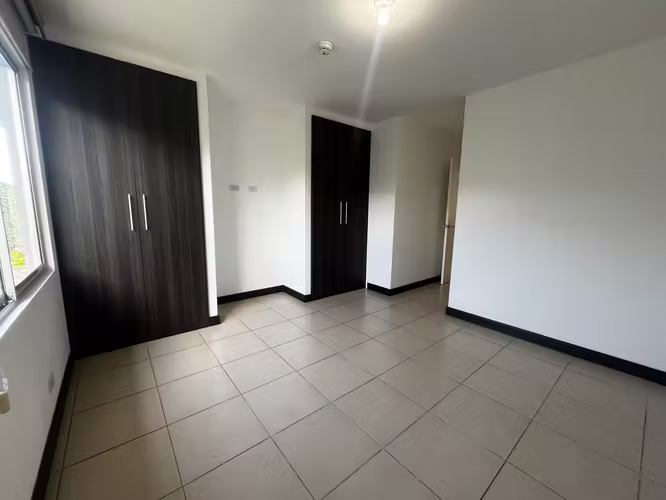 Alquiler apartamento San Pablo Heredia, amplio, con mezanine , condominio - Imagen 6