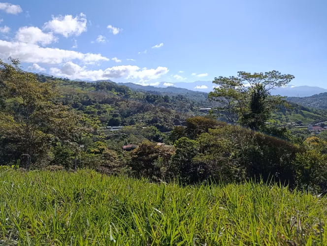 Mountain Property with Creek, Forest & Stunning Mountain Views – Near San Isidro, Pérez Zeledón