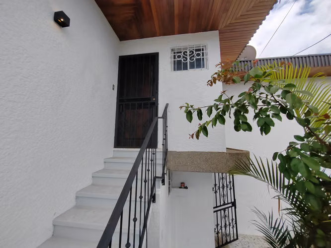 Un apartamento diferente: moderno, amplio y completamente amoblado