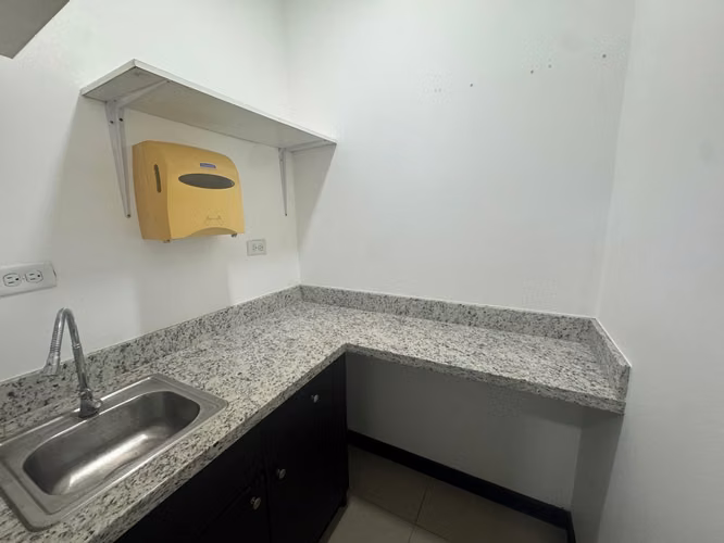 VENTA Y ALQUILER DE LOCAL EN DOU MEDICAL - Imagen 16
