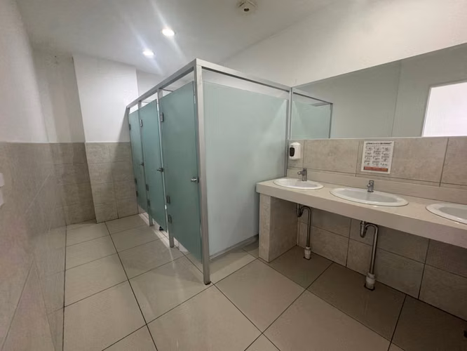 VENTA Y ALQUILER DE LOCAL EN DOU MEDICAL - Imagen 18