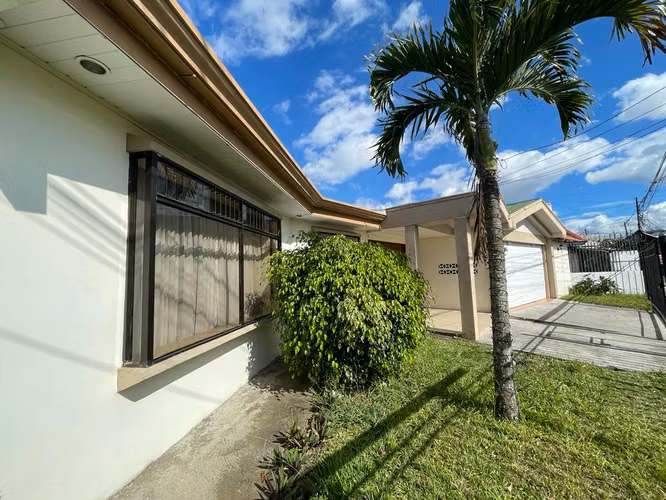 House for sale in Tibás 18089
