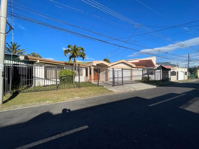 Venta de casa en Tibás de Llorente, San José 18089 - Imagen 13