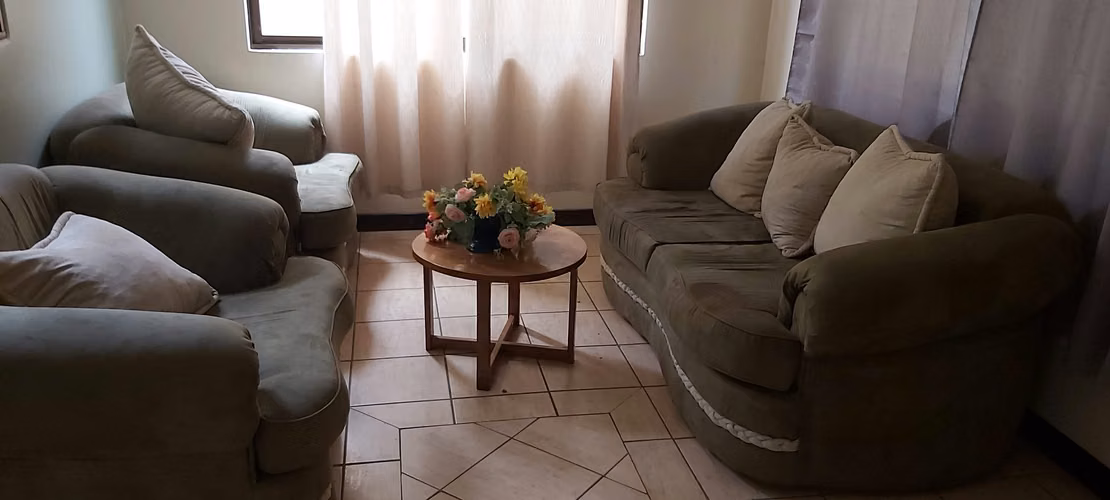 Hermosa casa en condominio de solo 4 apartamentos. - Imagen 14