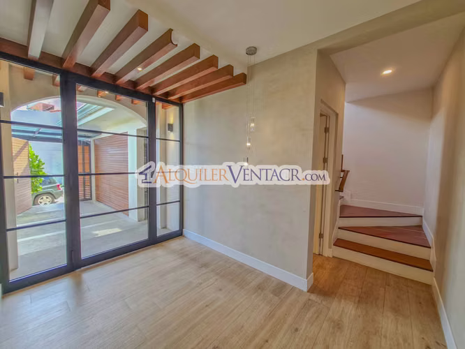 LUJOSA CASA AMUEBLADA DE 406 M2 CON PISCINA PROPIA EN JABONCILLOS - Imagen 16