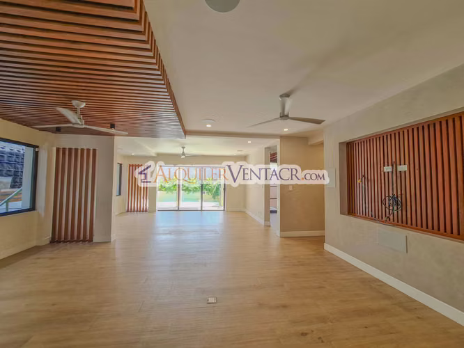 LUJOSA CASA AMUEBLADA DE 406 M2 CON PISCINA PROPIA EN JABONCILLOS - Imagen 10