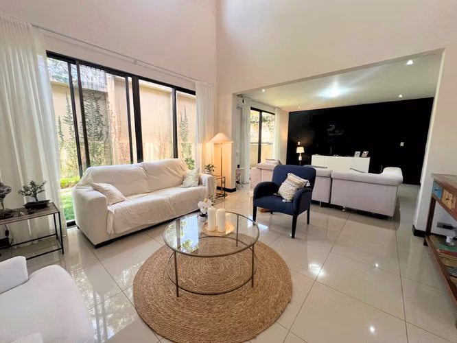 Casa en Guachipelín Norte | 3 Habitaciones, Oficina y Terraza Nueva - Imagen 3