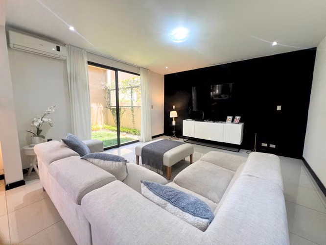 Casa en Guachipelín Norte | 3 Habitaciones, Oficina y Terraza Nueva - Imagen 13
