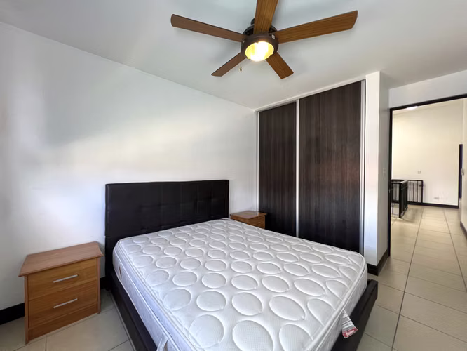 Alquiler de casa en Santa Ana. 3 Habitaciones + TV. Línea blanca. ¡Amenidades! - Imagen 11