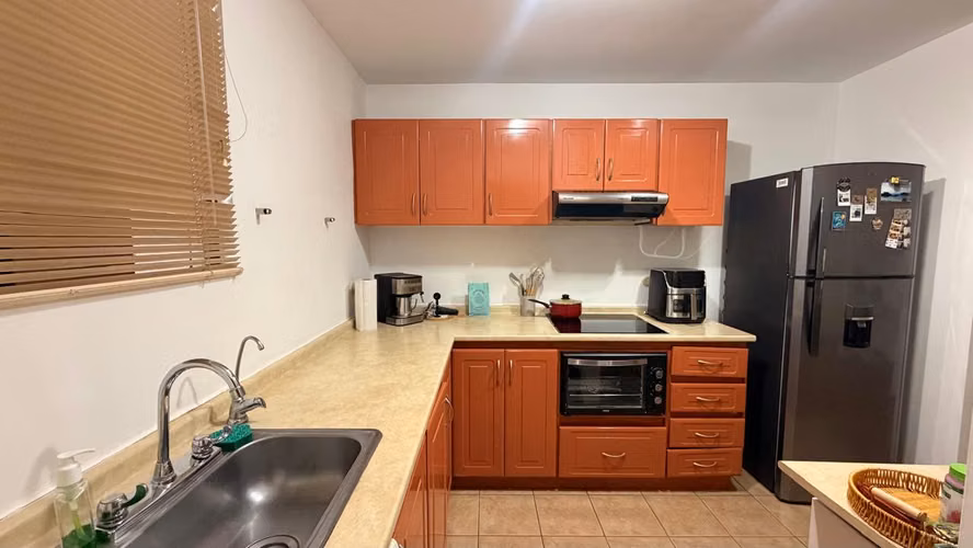 Se vende apartamento de 3 habitaciones en Condominio en la Uruca!
