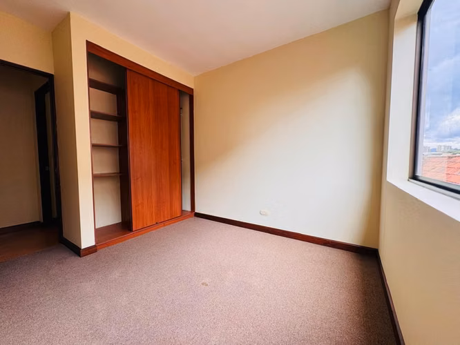 Se vende apartamento de 3 habitaciones en Condominio en la Uruca! - Imagen 8