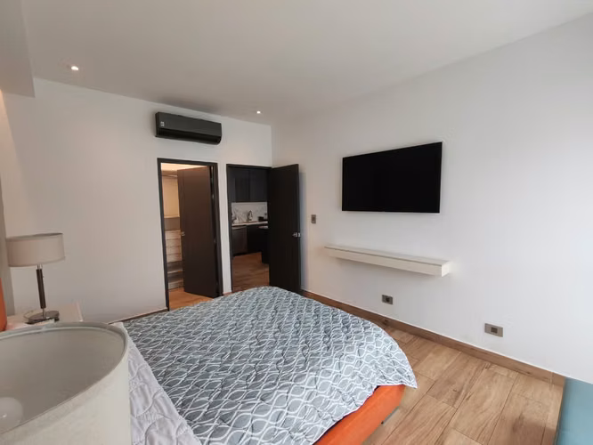 Se alquila apartamento amoblado en Rohrmoser. Con vista al parque. - Imagen 17