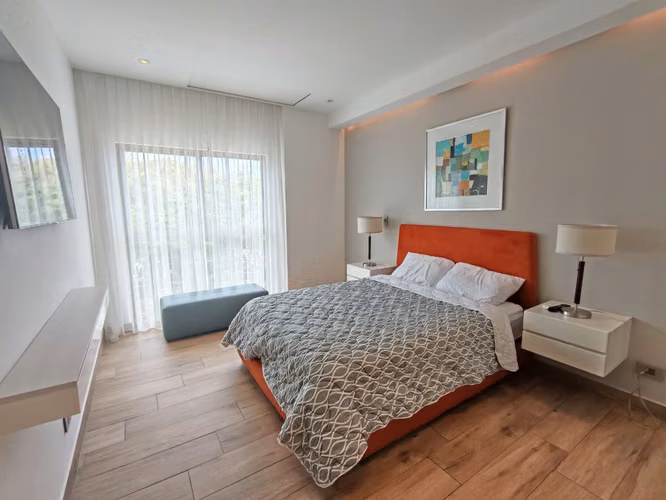 Se alquila apartamento amoblado en Rohrmoser. Con vista al parque. - Imagen 16