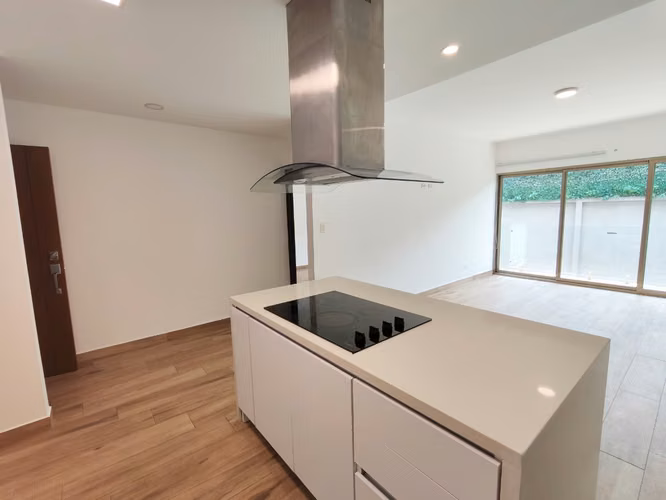 Se alquila apartamento amplio en Rohrmoser. Cerca del Parque Belle Vista. - Imagen 2