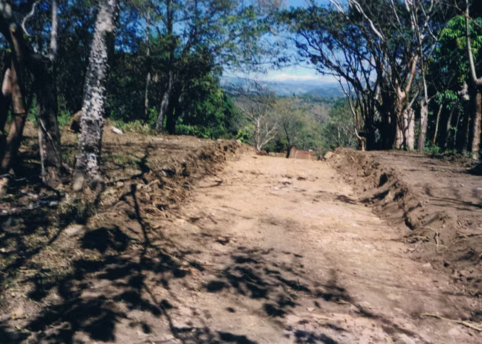 Venta de Finca en Esparza a solo 5 minutos del Centro. - Imagen 3