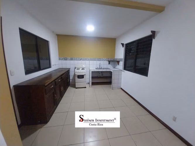 Se alquila apartamento con 2 dormitorios y jardin amplio Liberia - Imagen 7
