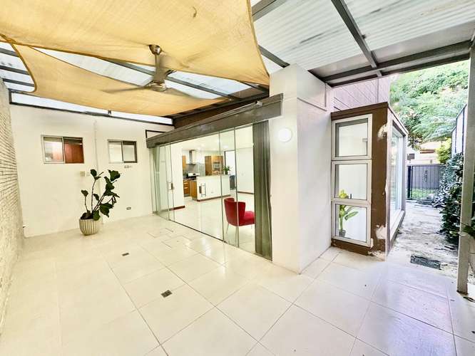SANTA ANA! CASA CONTEMPORANEA de 3NIVELES/ 4HAB/4.5 BAÑOS Y 2 TERRAZAS - Imagen 5