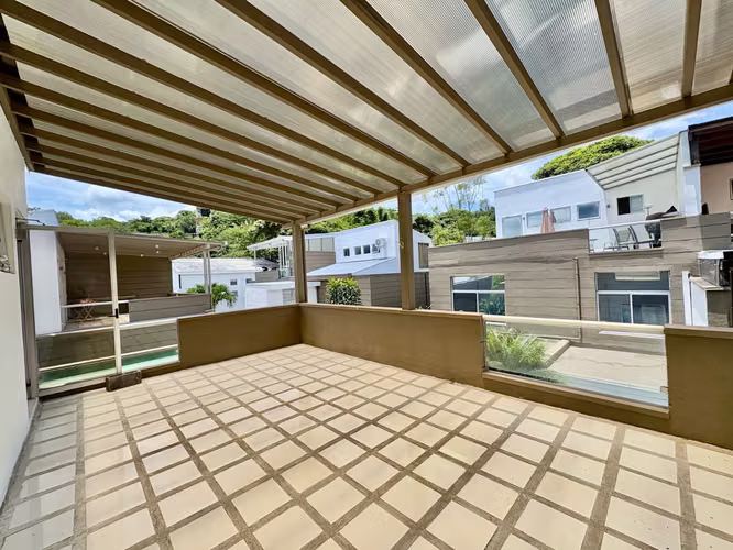 SANTA ANA! MODERNA CASA de 3NIVELES/ 4HAB/4.5 BAÑOS Y 2 TERRAZAS - Imagen 16