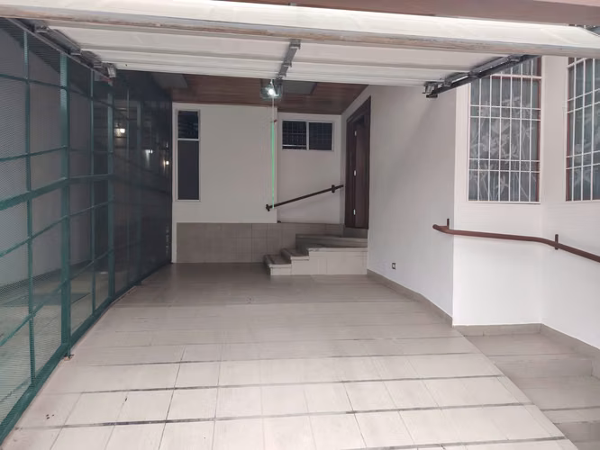 Oportunidad de venta de casa grande en El Carmen de Guadalupe - Imagen 2