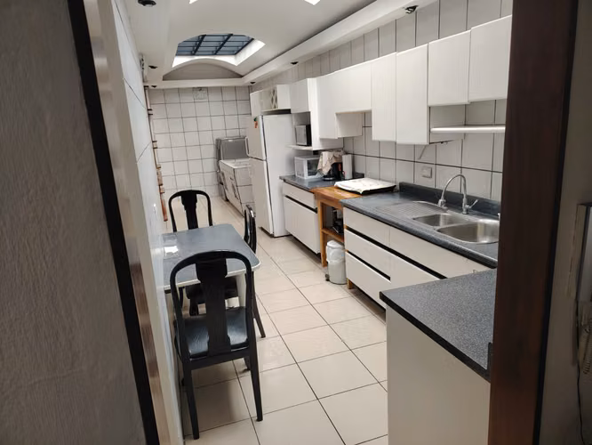 Oportunidad de venta de casa grande en El Carmen de Guadalupe - Imagen 7