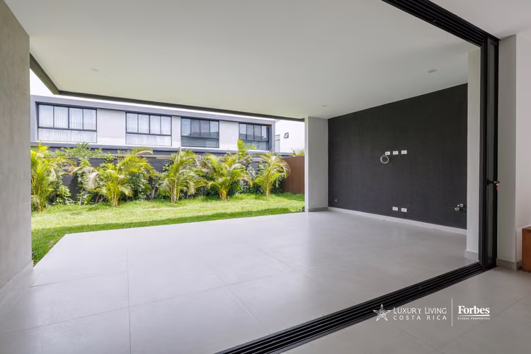 21502 - Casa a estrenar, 4 habitaciones con terraza, Lindora, Santa Ana - Imagen 2