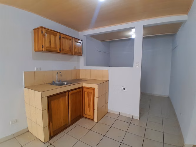 Se alquila apartamento Alajuela – abajo de los tribunales - Imagen 4