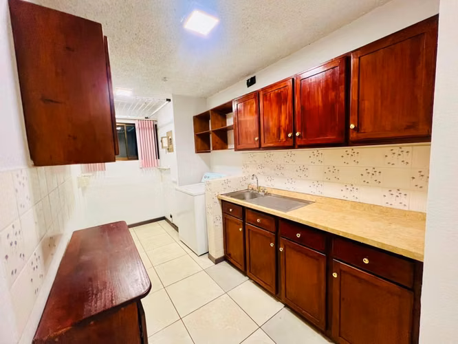 Apartamento en alquiler en Curridabat . Excelente ubicación - Imagen 4