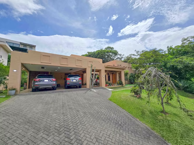CONDOMINIO CERRO REAL ESCAZU! CASA DE UN NIVEL DE 500 M2 CON 1.151 M2 DE LOTE - Imagen 19
