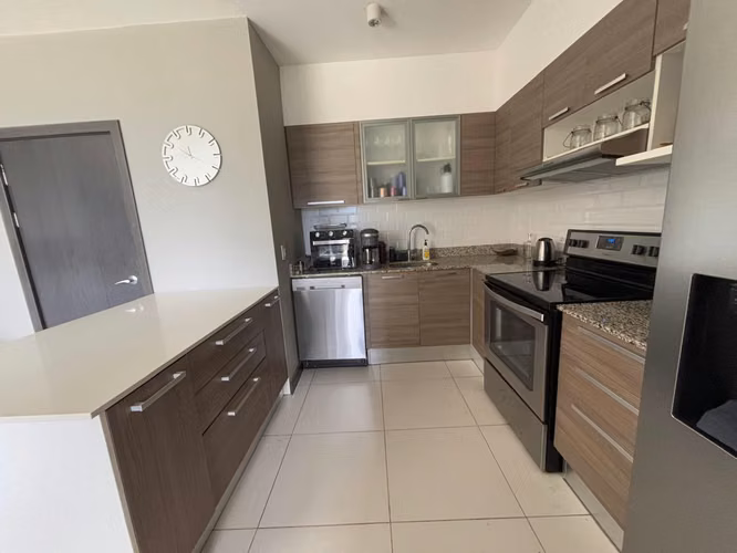 Venta de Apartamento en Primer Nivel con Patio de 54 m² en HEREDIA Real Cariari, Sportiva Skyhomes. - Imagen 4