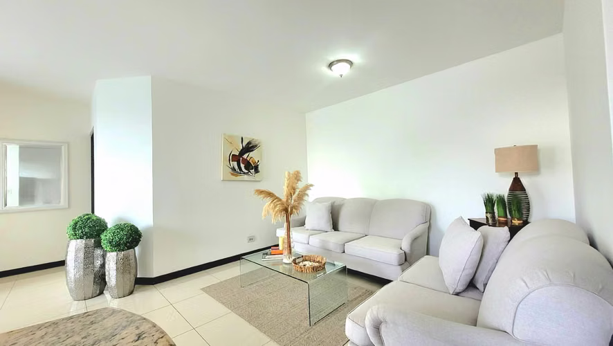 Alquiler de Acogedor Apartamento Amueblado en Brisas del Oeste - Imagen 3