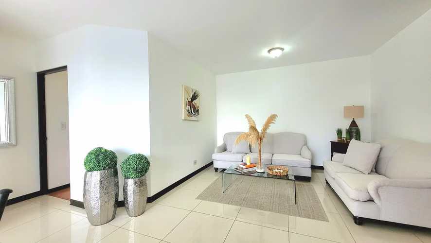 Alquiler de Acogedor Apartamento Amueblado en Brisas del Oeste - Imagen 8