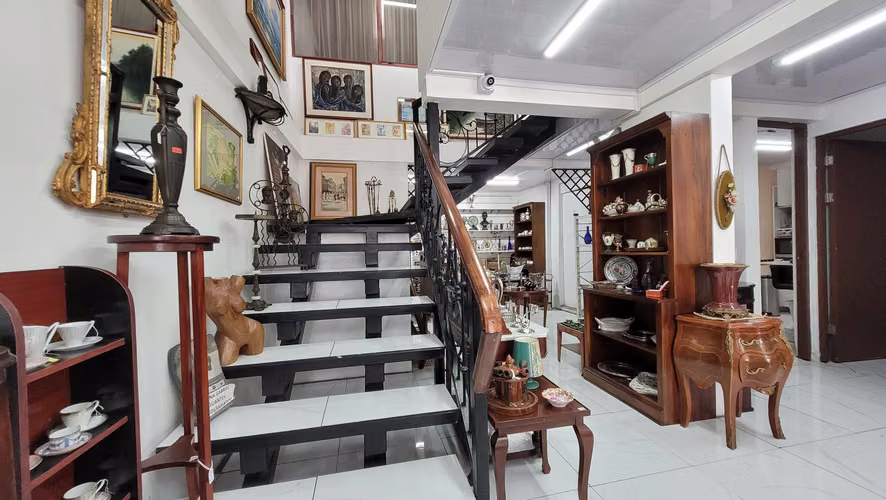 Local Comercial de Dos Pisos en Montelimar, Guadalupe - Imagen 5