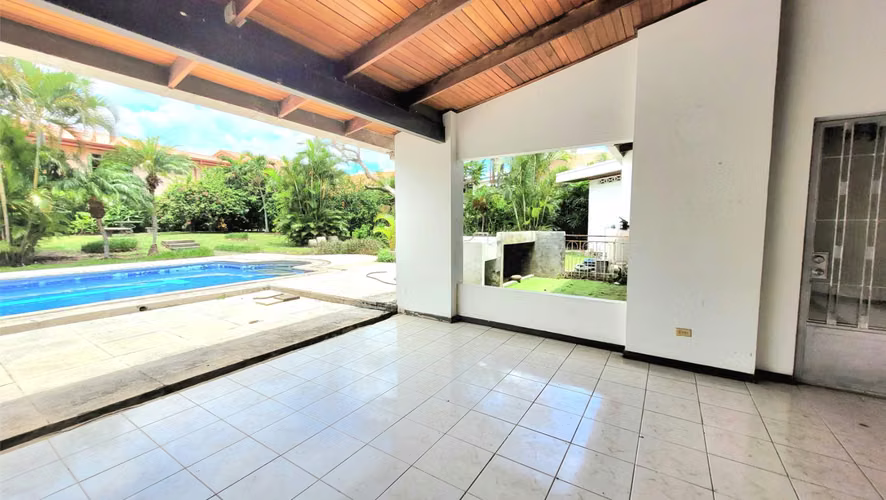 Exclusiva Propiedad con Potencial Comercial en San Rafael, Escazú - Imagen 16