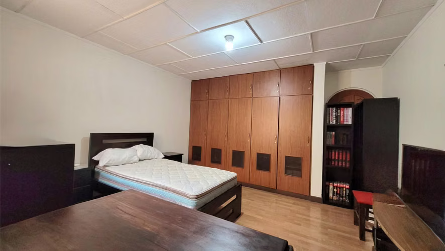 Casa Amplia con Uso de Suelo Mixto por Plaza Lincoln - Imagen 12