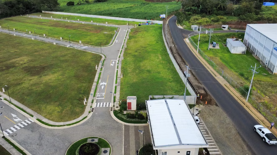 Venta de Lote en Puente Piedra Grecia - Imagen 9