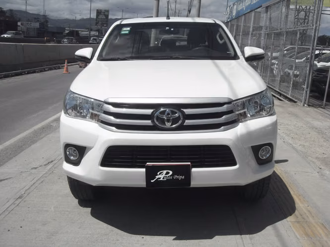 Toyota Hilux Doble Cabina 4x4 2400cc 2021