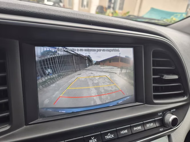 Hyundai elantra - Imagen 13