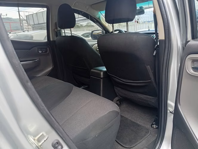 Mitsubishi L200  sportero - Imagen 14