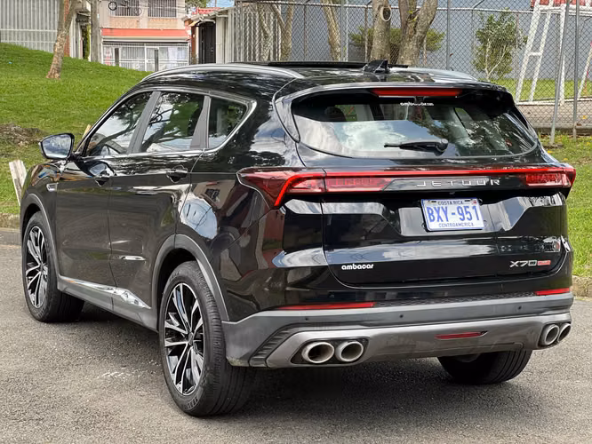 JETOUR X70 PLUS 2023 - Imagen 4