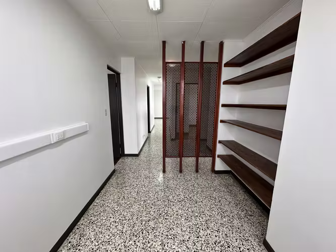 Oficina 170m2 en San Pedro