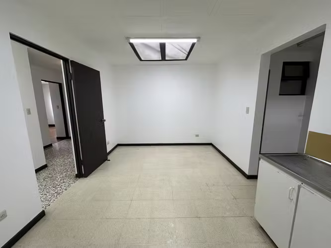 Oficina 170m2 en San Pedro
