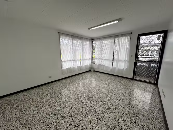 Oficina 170m2 en San Pedro