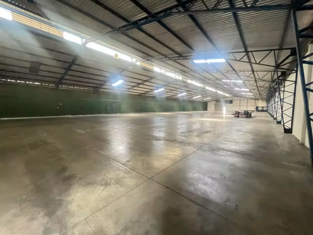 Aeropuerto Alquiler Bodega con Seguridad 24/7 Alajuela Almacenaje y distribución