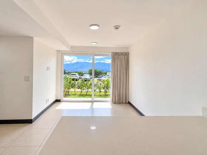 Venta de apartamento con Jardín Privado | Condominio Khaya, Curridabat