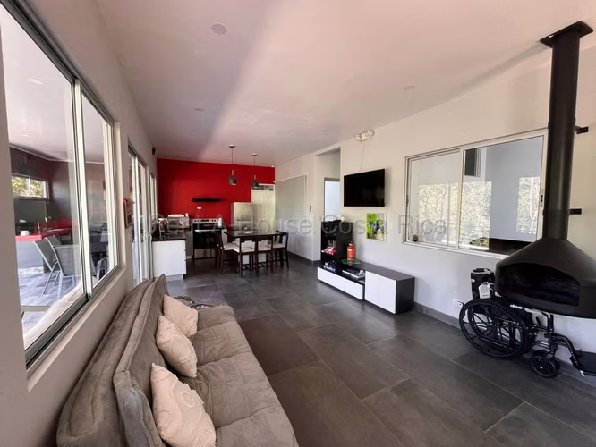 Venta de Propiedad de Montaña con Casa y Cabañas - Dota, San José - Imagen 6