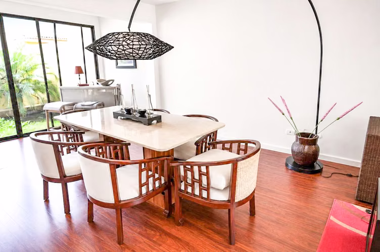 Alquiler de Casa en Bello Horizonte Sin Muebles - Imagen 4