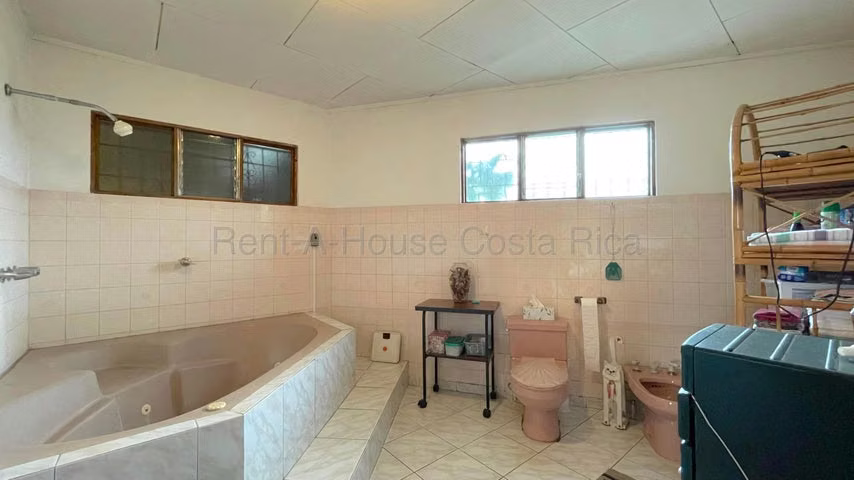 Venta de casa en San Rafael de Escazú - Imagen 16