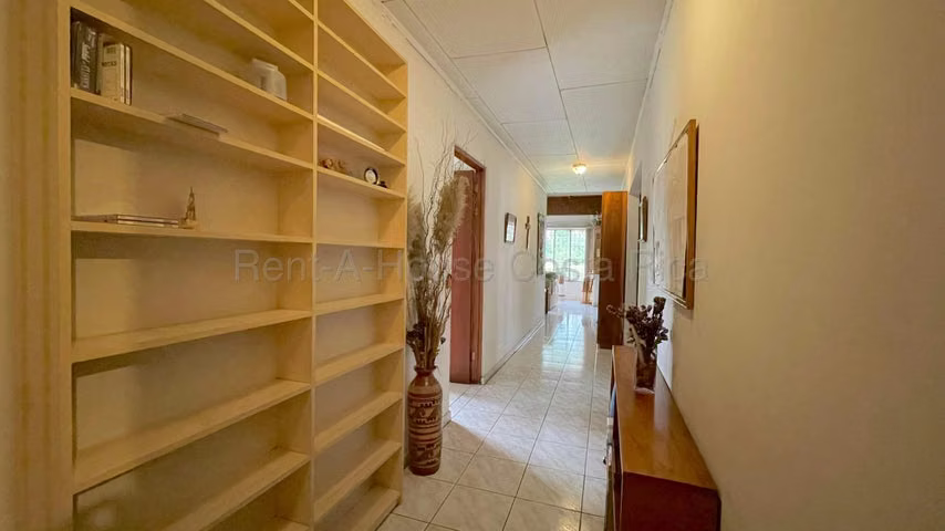Venta de casa en San Rafael de Escazú - Imagen 11