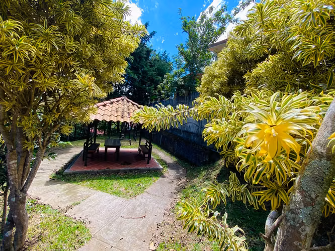 Venta de Lote en Guadalupe EN RESIDENCIAL - Imagen 5